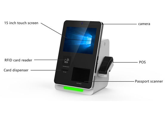 De binnencontrole van het self - servicehotel binnen en de kiosk van de paspoortscanner met rf-kaartautomaat
